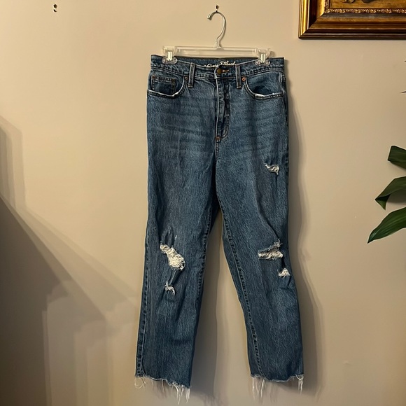 Distressed Mom Jeans - Universal Thread - 8/29R - Picture 1 of 3